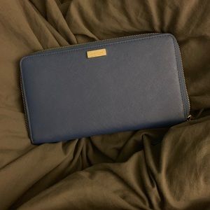 Kate spade navy travel wallet
